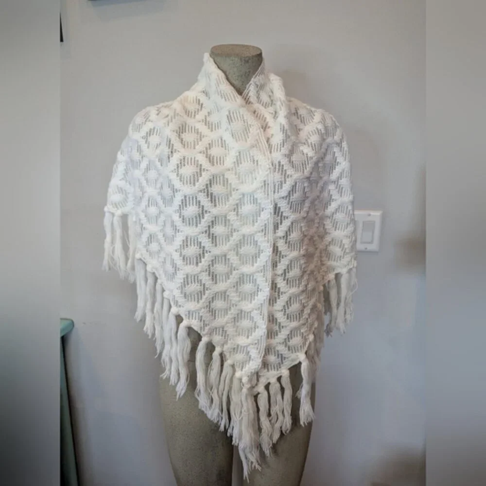 Vintage 60s Mid Century Bohemian White Fringe Shawl Made In Japan